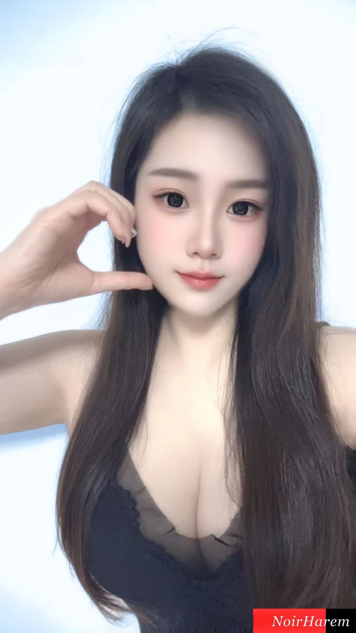 XiaoYiYi-小伊伊 — 5
